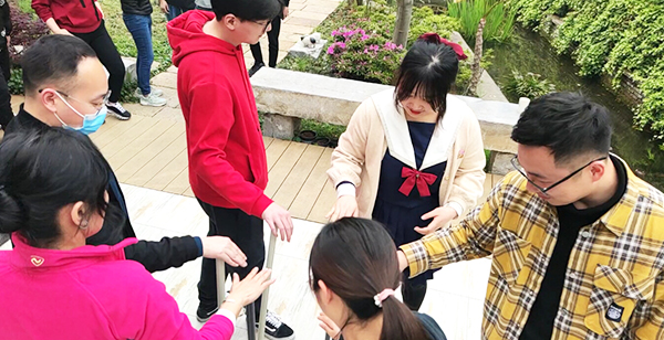 依斯倍環(huán)保營銷團(tuán)隊西山縹緲峰戶外拓展旅游活動之旅