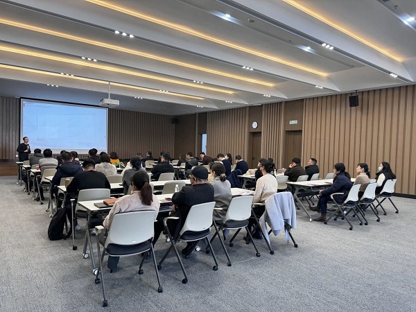 依斯倍走進江蘇北人，共同探討制造業(yè)轉型升級